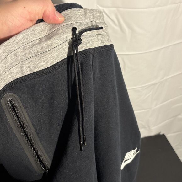 Nike Sportswear Tech Women’s Small Cropped Joggers Front Zip Pockets Black - Picture 7 of 7